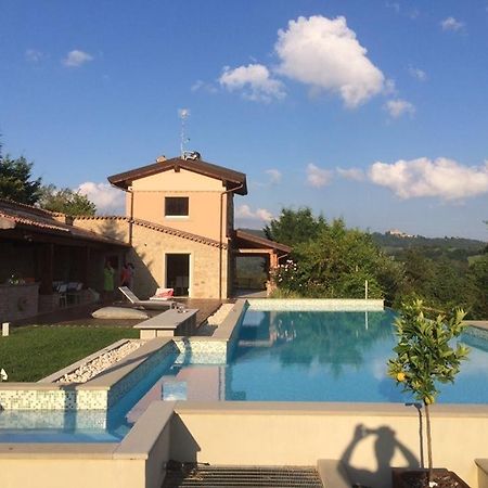 Agriturismo I Tassoni Villa ปาวุลโล เนล ฟริญาโน ภายนอก รูปภาพ
