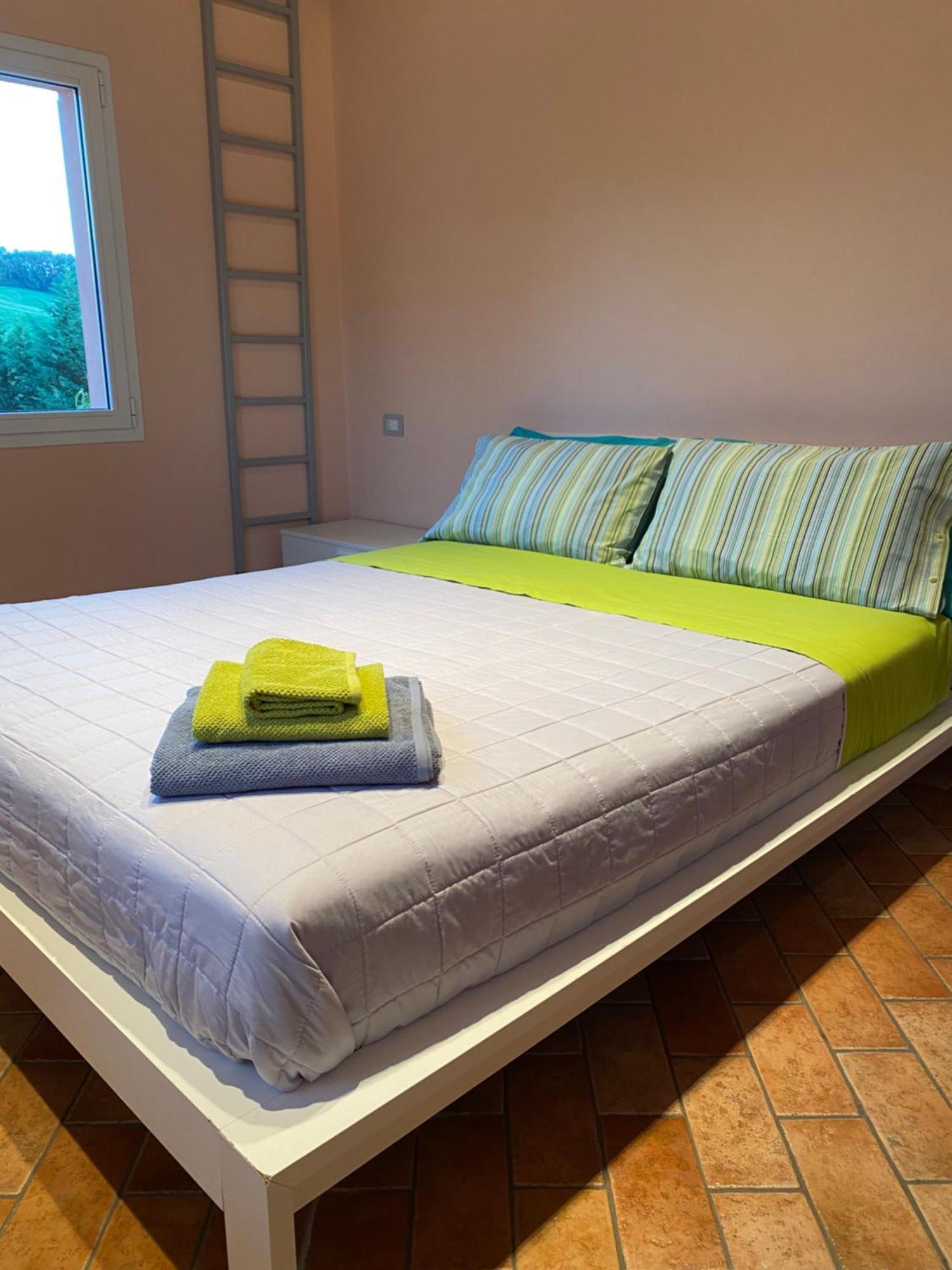 Agriturismo I Tassoni Villa ปาวุลโล เนล ฟริญาโน ภายนอก รูปภาพ