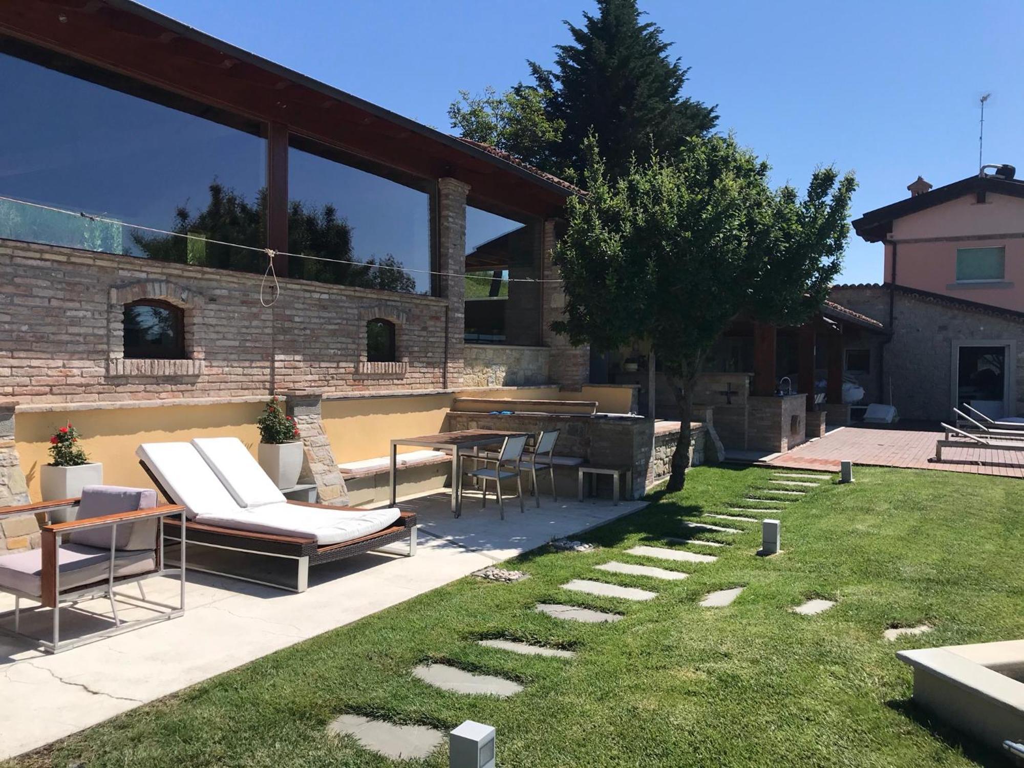 Agriturismo I Tassoni Villa ปาวุลโล เนล ฟริญาโน ภายนอก รูปภาพ